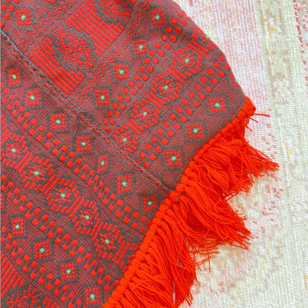 Women’s Vintage 1960s Red and Black Patterned Poncho with Fringe Handmade - Picture 3 of 3